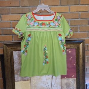 Chicyea Floral Embroidered Green Blouse Small
